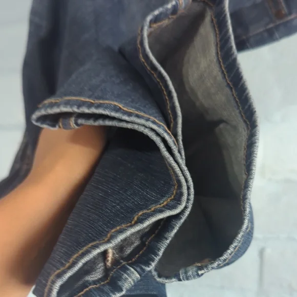 Shyanne Jean with Brown Stitching - Picture 8 of 10